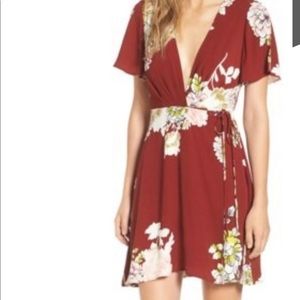 ASTR the label Floral Print Plunge Dress